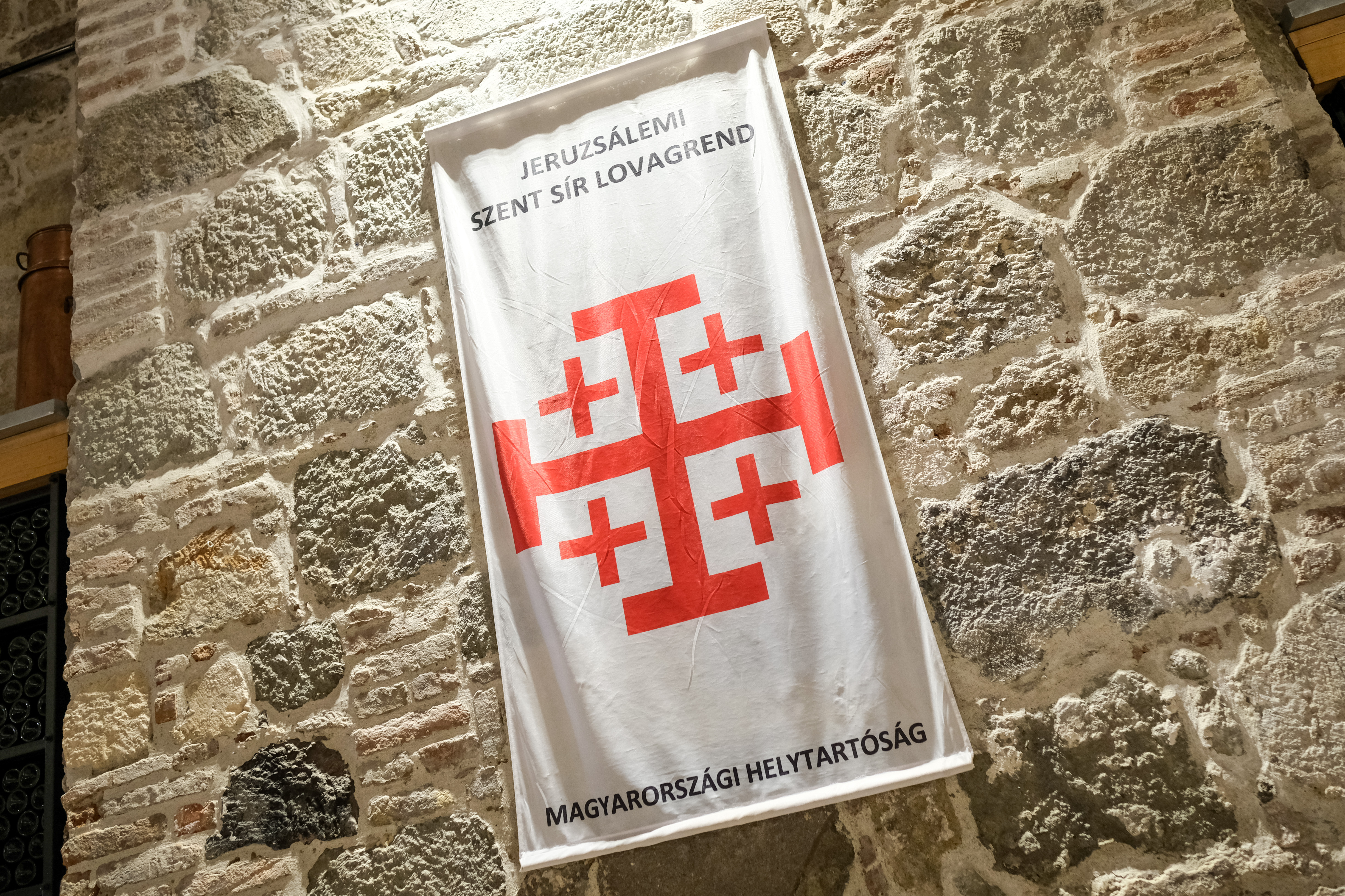 Jeruzsálami Szent Sír Lovagrend zászló